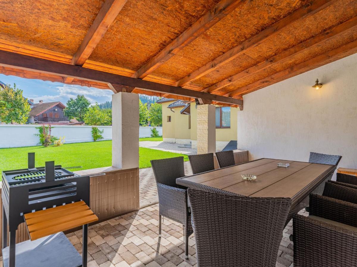 Hotel Casa Saraste Râșnov Zewnętrze zdjęcie