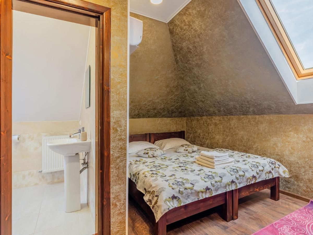 Hotel Casa Saraste Râșnov Zewnętrze zdjęcie
