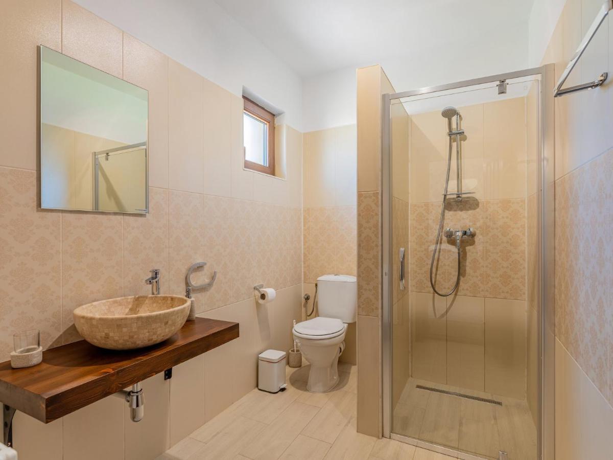 Hotel Casa Saraste Râșnov Zewnętrze zdjęcie