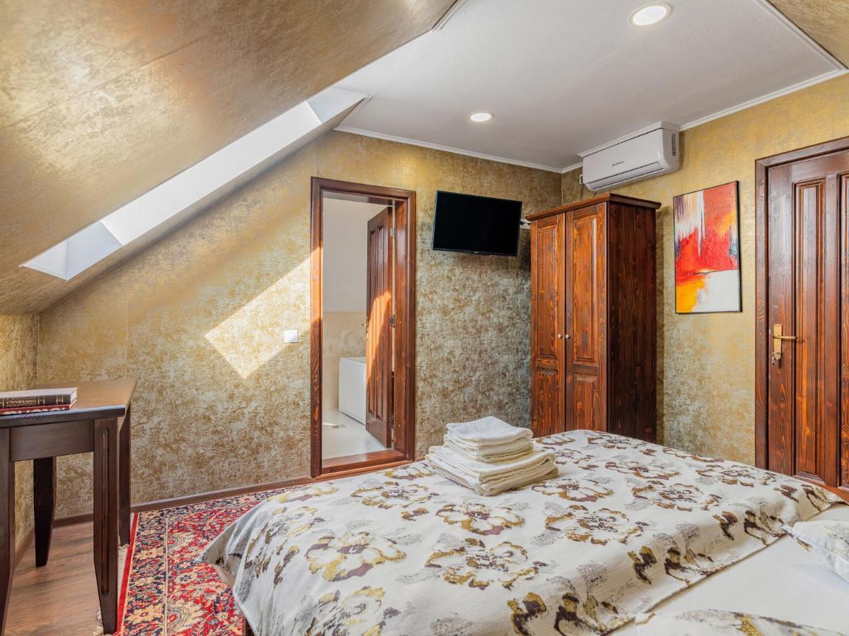 Hotel Casa Saraste Râșnov Zewnętrze zdjęcie